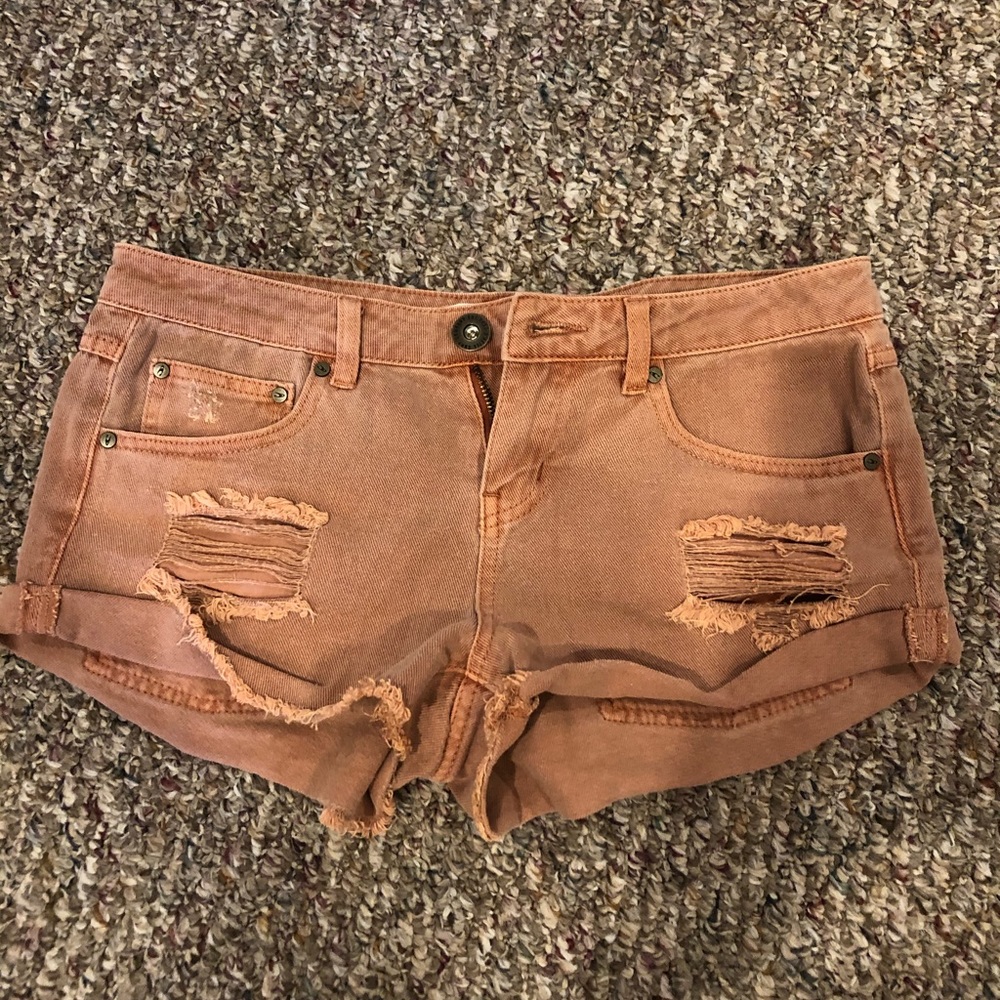 NEVER WORN O’Neill jean shorts